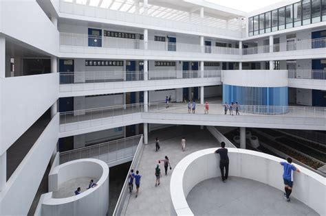 Gallery of Longyuan School / ZHUBO-AAO + H DESIGN - 1