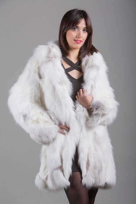 Arctic Fox Fur Coat | SKANDINAVIK FUR