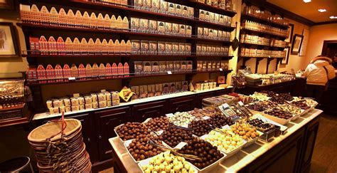 The Brussels Airport is the biggest chocolate seller in the world. | België, Chocolade