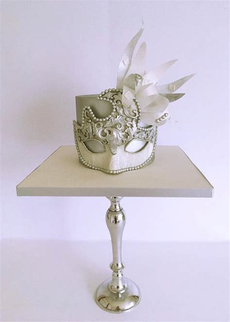 Pure silver - Decorated Cake by Cake Art Studio - CakesDecor