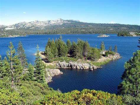 Beautiful Loon Lake in the Crystal Basin in California. Seriously Gorgeous! #outdoorsierracali ...