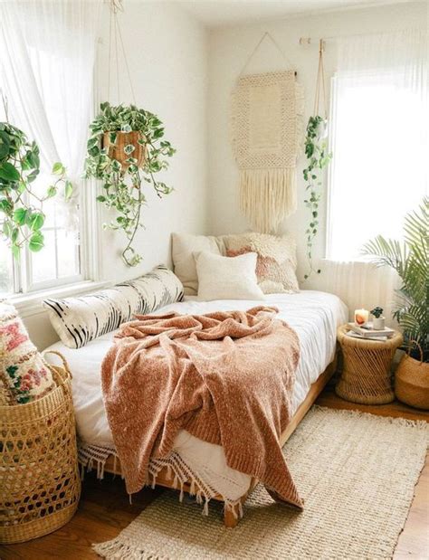 9 Cozy and boho bedroom spaces for 2021 - Daily Dream Decor