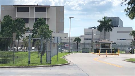 Pinellas County Jail inmate dies after 'medical event' | wtsp.com