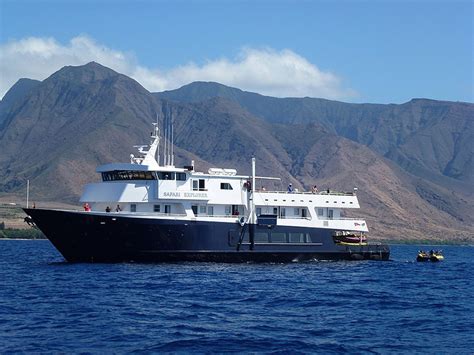 Want To Know How To Cruise Hawaii Bucket List Style? On A Small Ship!