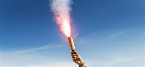 How to Dispose of Road Flares Properly (+ Alternatives)