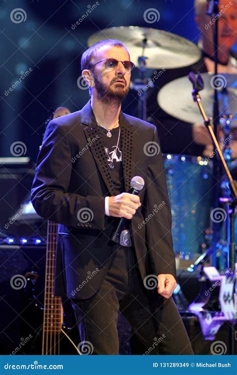 Ringo Starr Performs in Concert Editorial Stock Image - Image of ...