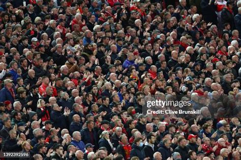 Manchester United Vs Liverpool Photos and Premium High Res Pictures - Getty Images