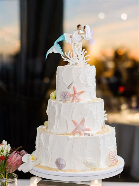 19 Beach Wedding Cakes for Nautical-Themed Nuptials