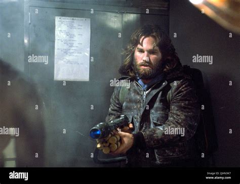 KURT RUSSELL, THE THING, 1982 Stock Photo - Alamy