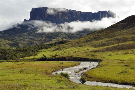 The Real Lost World: Mount Roraima - Kids Discover