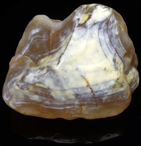 geology - What is the white coating "patina" we often see on deposited chalcedony/agate? - Earth ...