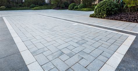 Le carrelage style pavé : le must pour un revêtement extérieur