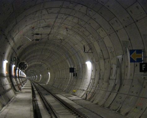 Railway tunnel lighting