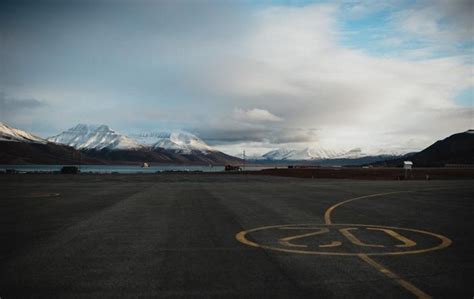 Longyearbyen Svalbard Airport - LYR