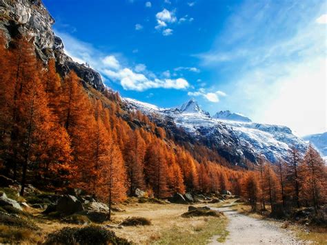 Self-guided Aosta Valley Hiking Tour (Italy)