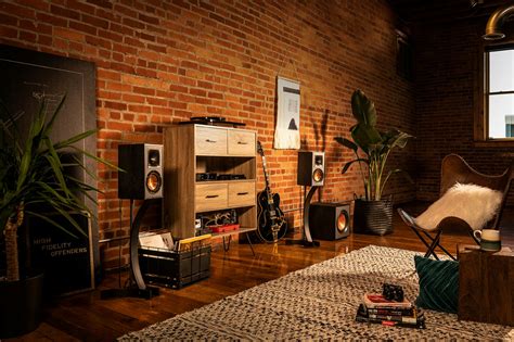 Bookshelf Speakers: What You Need to Know | Klipsch