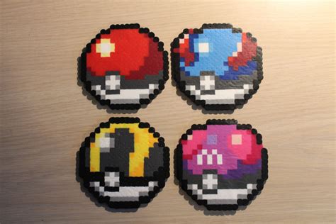 Poké Ball Pixel Art Bead Sprites from the Pokémon Series Pokemon, Bead Sprite, Perler Patterns ...