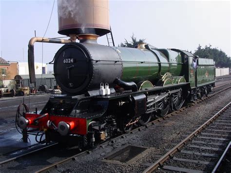 A GWR King in Minehead Station; Great Western Railway (GWR) 6000 Class 6024 King Edward I is a ...