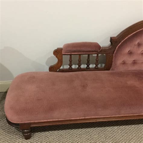 Antique Victorian Fainting Couch | Chairish