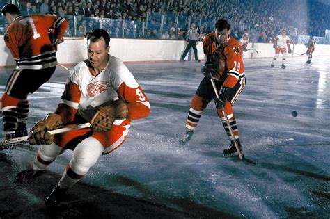 Book Review: ‘Mr. Hockey’ by Gordie Howe - WSJ