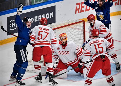 Russian Ice Hockey Team’s USSR Jerseys Raise Eyebrows - Bloomberg