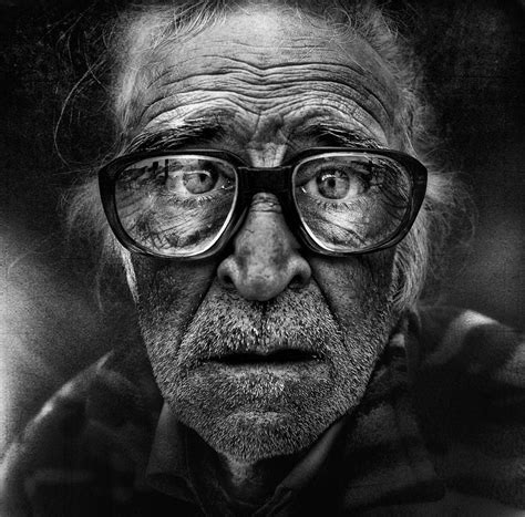 Haunting Black and White Portraits of Homeless People | CGfrog