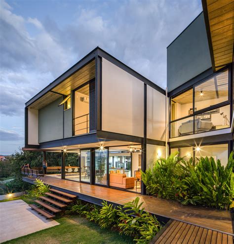 MT House / Telles Arquitetura | ArchDaily