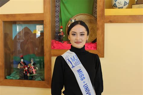 'I feel like I’m home': Miss Universe Laos tours St. Paul school.