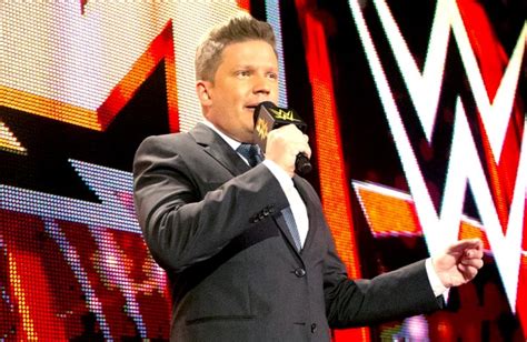 WWE Ring Announcer Deletes Derogatory Tweet About Lio Rush’s Retirement – WEB IS JERICHO