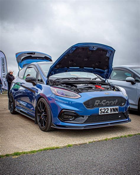 Mk8 Ford Fiesta ST : r/Autos