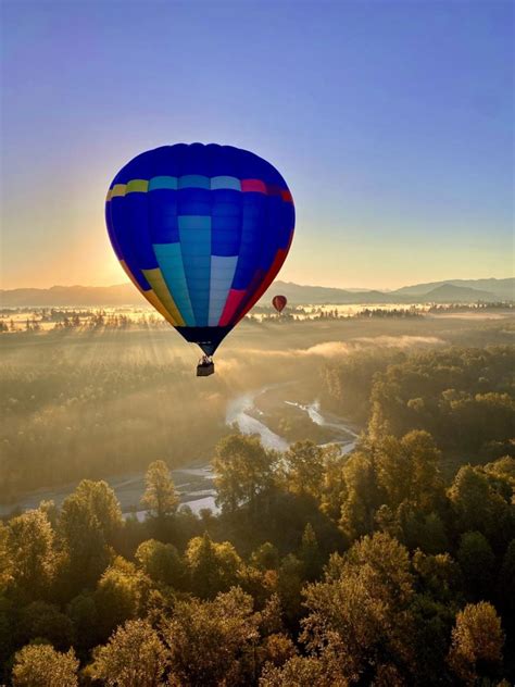 How Dangerous Are Hot Air Balloon Rides (Low Risk) - Seattle Ballooning