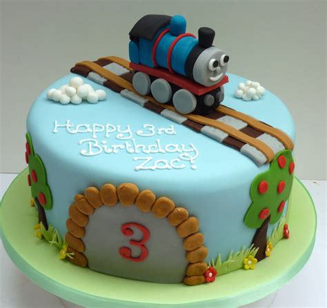 Thomas the Tank Engine Cake – Etoile Bakery