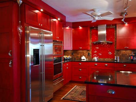 Red Kitchen Cabinets: Dos and Don'ts - Home Dreamy