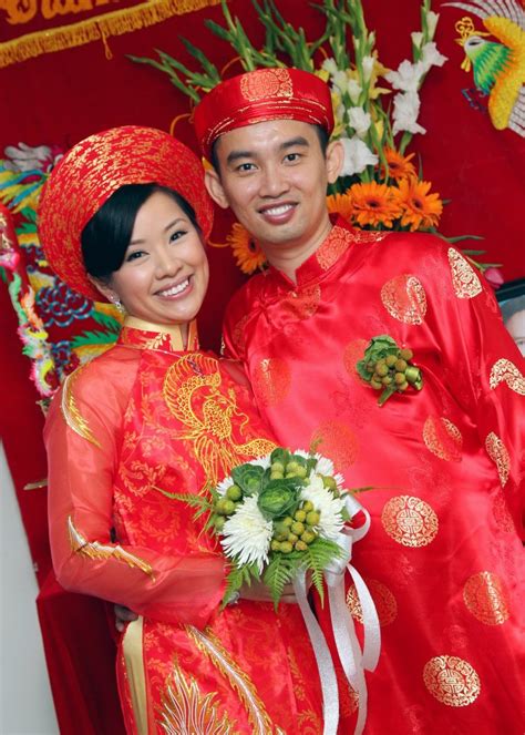 Brisbane Traditional Vietnamese Wedding with Ao Dai