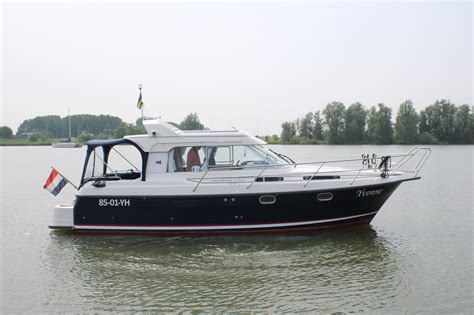 2002 Nimbus 320 Coupe Moottorivene Vene Myytävänä - www.yachtworld.fi