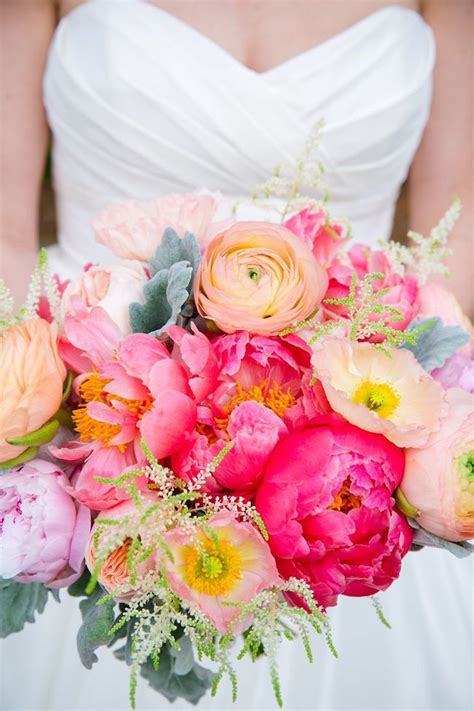 20 Bright Wedding Bouquets | SouthBound Bride