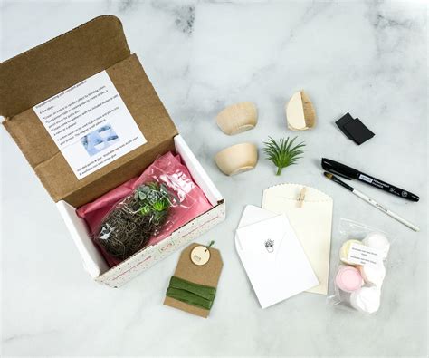 Best Craft & DIY Subscription Boxes - 2021 Award Winners - hello subscription