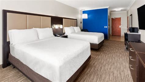 Klamath Falls Hotel Photo Gallery | Holiday Inn Express Klamath Falls Hotel