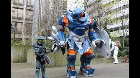 Halo Elite Cosplay