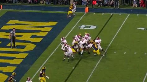 Alabama's Final Play Call At the Rose Bowl Was Incredibly Stupid