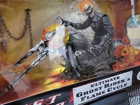 Ghost Rider Ultimate 12 inches Ghost Rider & Flame Cycle Figure ...