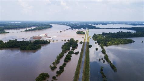 Pine Bluff officials: Flood won't sink Arkansas city's hopes