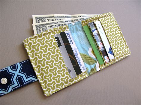 Modest Maven: Bi-fold Wallet Tutorial