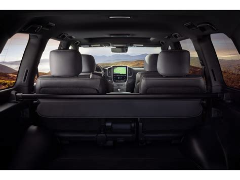 2020 Toyota Land Cruiser: 201 Interior Photos | U.S. News