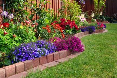 37 Creative Lawn and Garden Edging Ideas with Images - Planted Well