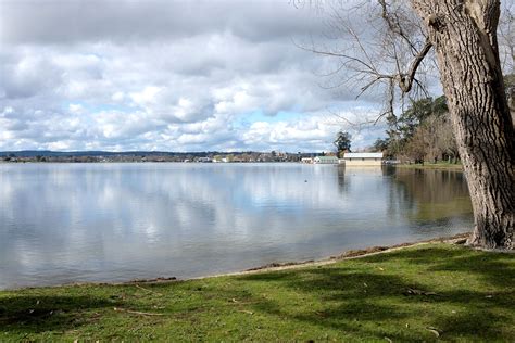 Staying in Ballarat - Lake Wendouree Luxury Apartments - Zinc Moon