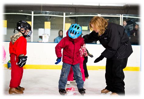 Group Skating Lessons : Hatfield Ice Arena