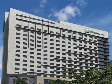 Hotel in Makati | Holiday Inn Hotel & Suites Makati Hotel