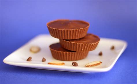 chockohlawtay: Almond Joy Chocolate Candy Cups