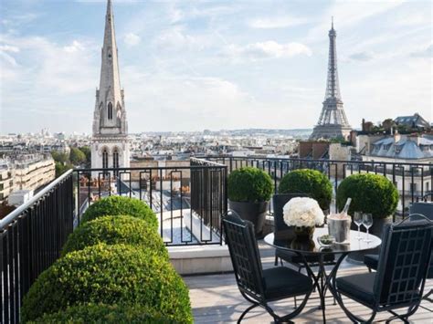 Top Paris Hotels With Eiffel Tower Views: 10 Top Choices!